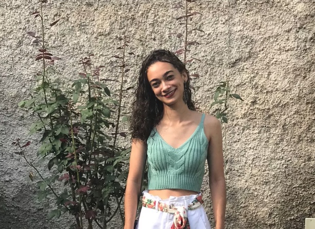 Estudante bebe água em universidade, perde a consciência e entra em coma