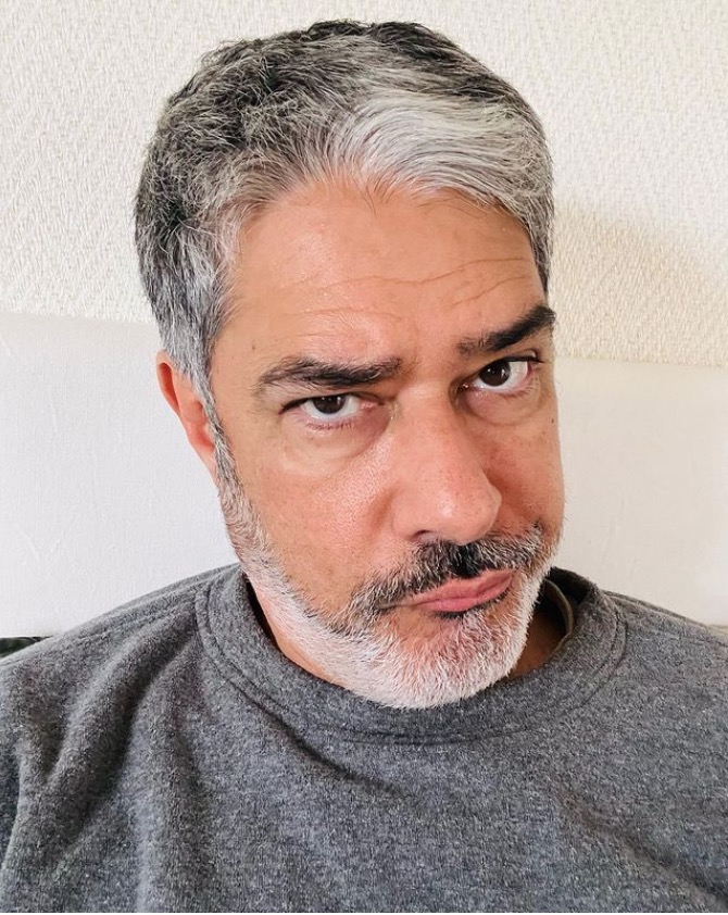 William Bonner testa positivo para Covid e é afastado do Jornal Nacional
