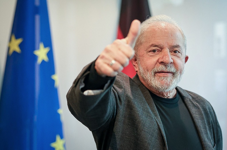 PT oficializa candidatura de Lula à Presidência da República