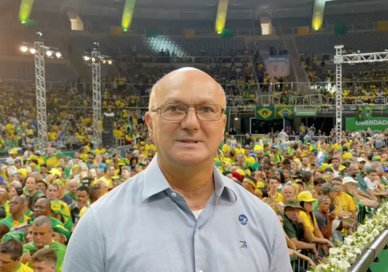 'Será uma luta do bem contra o mal', diz Menezes na convenção de Bolsonaro