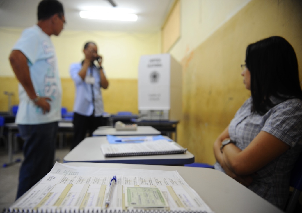 Saiba quais os benefícios de um mesário das eleições