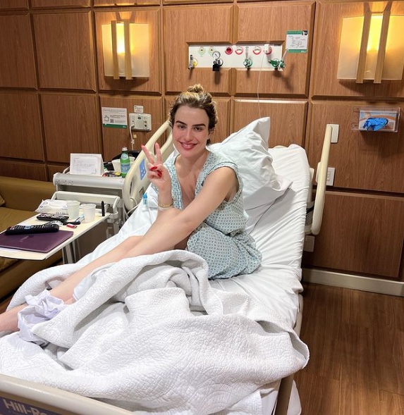 Ex-BBB Fernanda Keulla é internada com herpes zóster