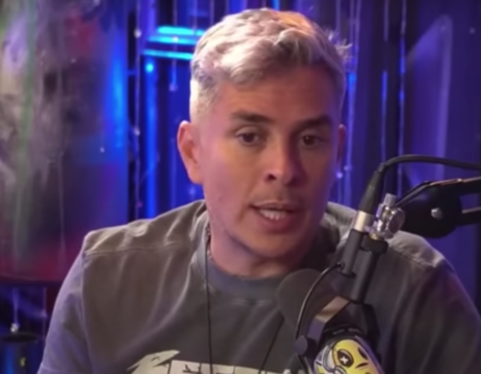 Ivan Moré detona colunistas e expõe proibições da Globo: ‘abutres’