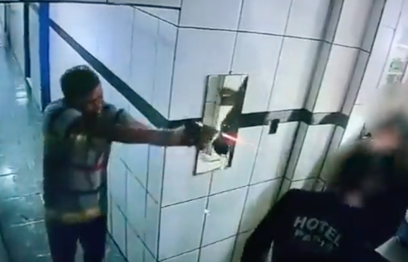 Vídeo mostra funcionário sendo morto em hotel no Centro de Manaus