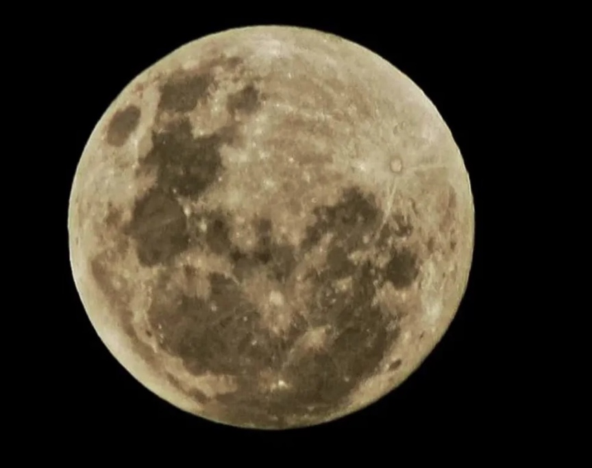 Última superlua do ano acontece amanhã; veja como observar