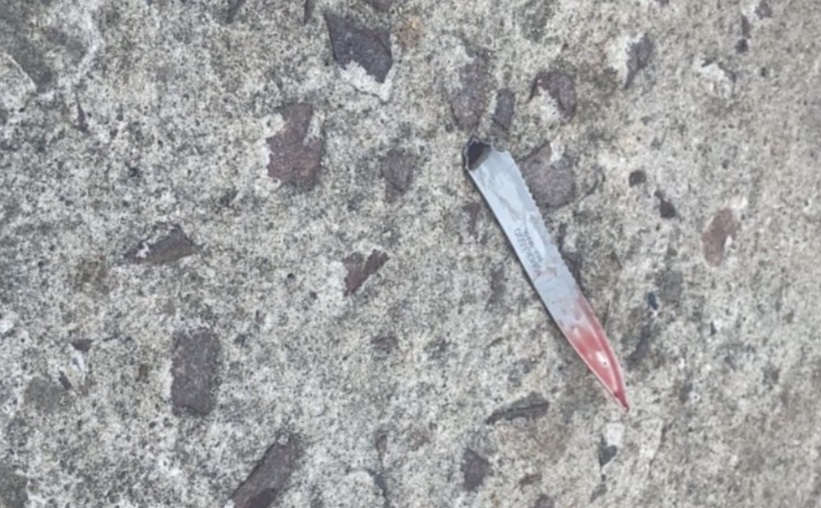 Homem é esfaqueado em frente a loteria incendiada no Centro de Manaus