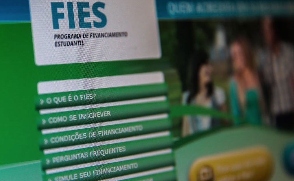 Fies: pré-selecionados devem enviar informações até esta sexta-feira