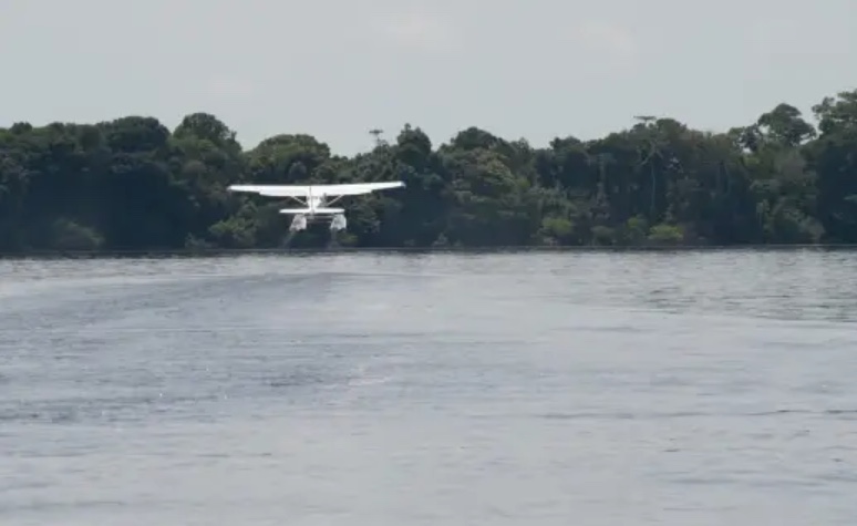 Empresária é condenada a prisão após avião realizar pouso forçado no Rio Negro