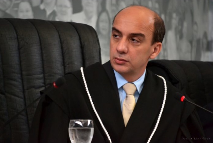 TCE proíbe propaganda eleitoral dentro do tribunal em Manaus 