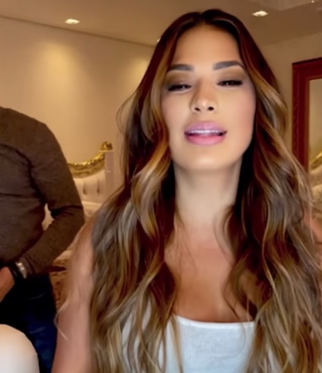 Simone anuncia data de retorno aos palcos: 'Em paz e sem medo'