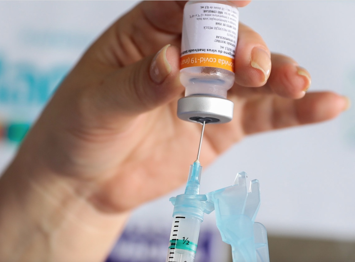 Covid-19: Vacina criada no Brasil já pode ser testada em humanos