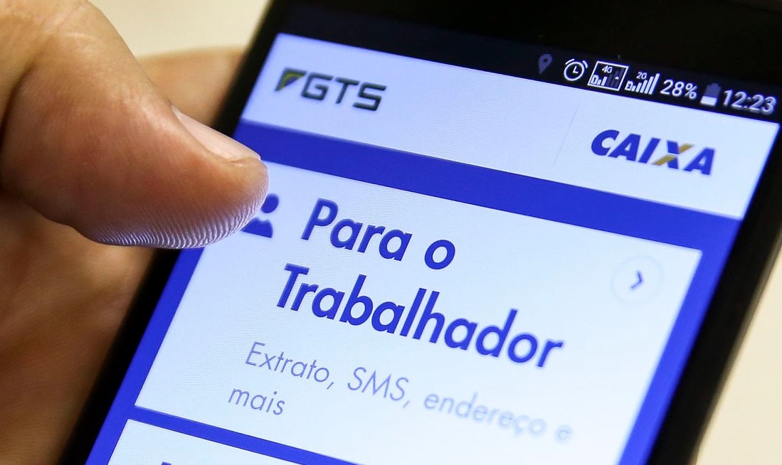 Saiba até quando saque extraordinário do FGTS estará disponível