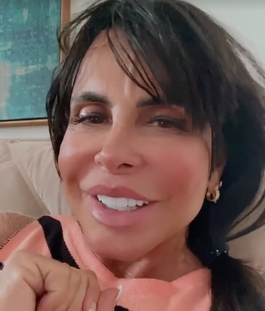 Gretchen faz rejuvenescimento íntimo e comemora: ‘apertadinha’