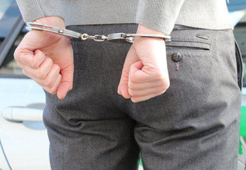 Homem vai registrar B.O e acaba preso por não pagar pensão em Manaus