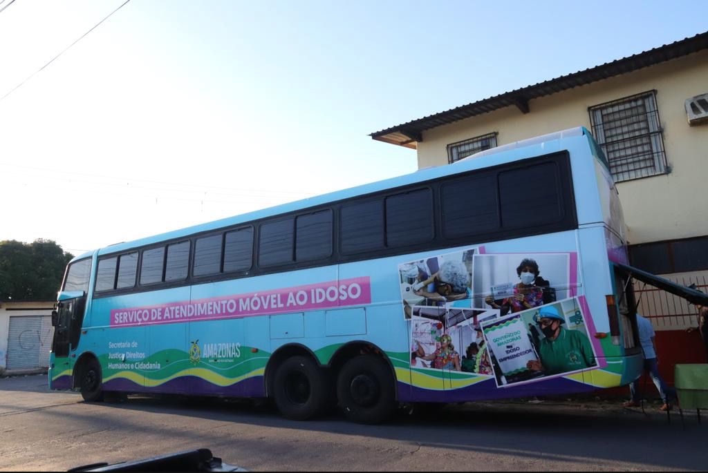 Ônibus do Idoso estará no Morro da Liberdade, em Manaus, nesta sexta