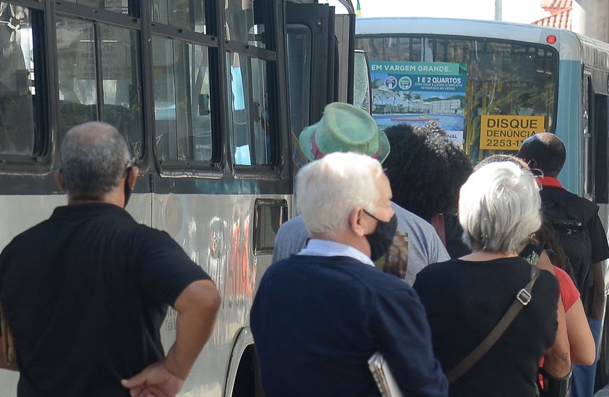 Estados e municípios podem solicitar gratuidade no transporte público