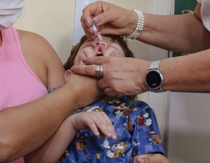 Saúde prorroga campanha de vacinação contra pólio e multivacinação