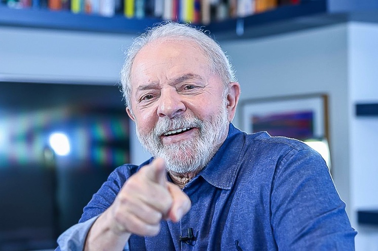 TSE aprova registro de candidatura de Lula e mantém coligação entre PT e PROS