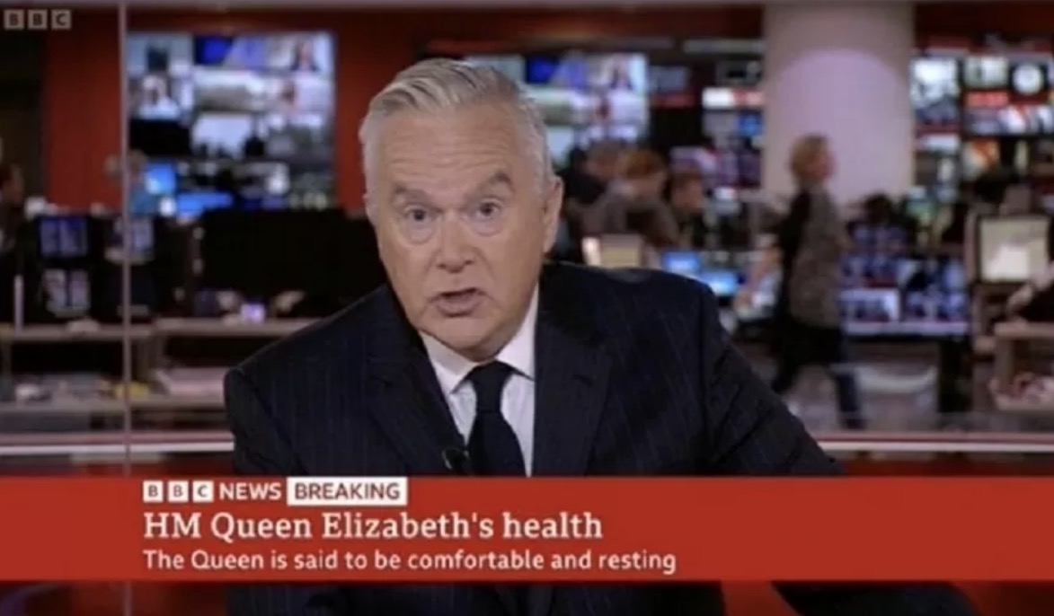 BBC cancela programação e âncoras vestem preto após notícia sobre a rainha 