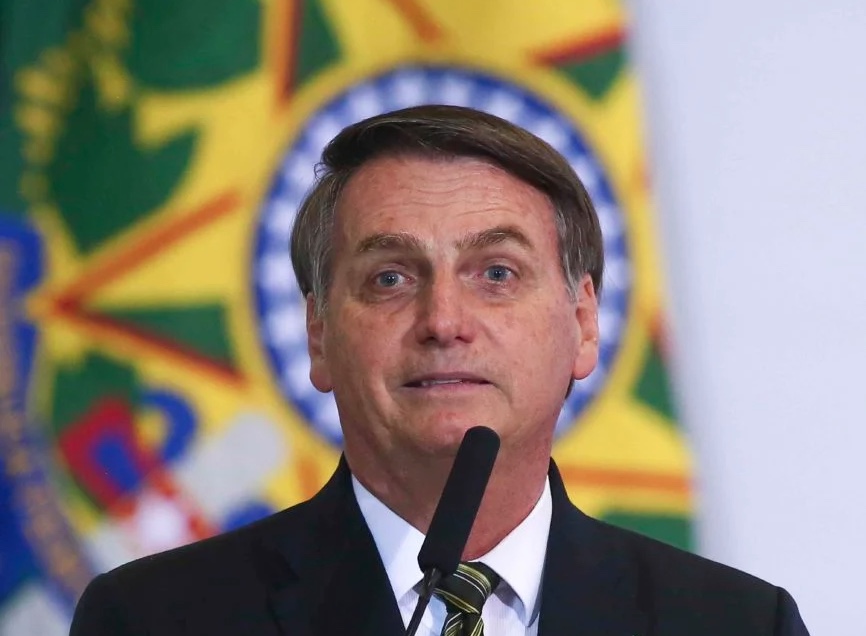 Bolsonaro promete criar 6 milhões de empregos e Auxílio Brasil de R$ 800 a quem trabalhar
