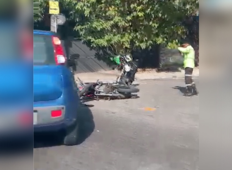 Acidente deixa motociclista ferido e trânsito congestionado em Manaus