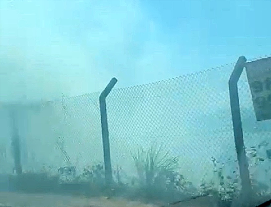 Vídeo mostra incêndio em terreno baldio em Manaus