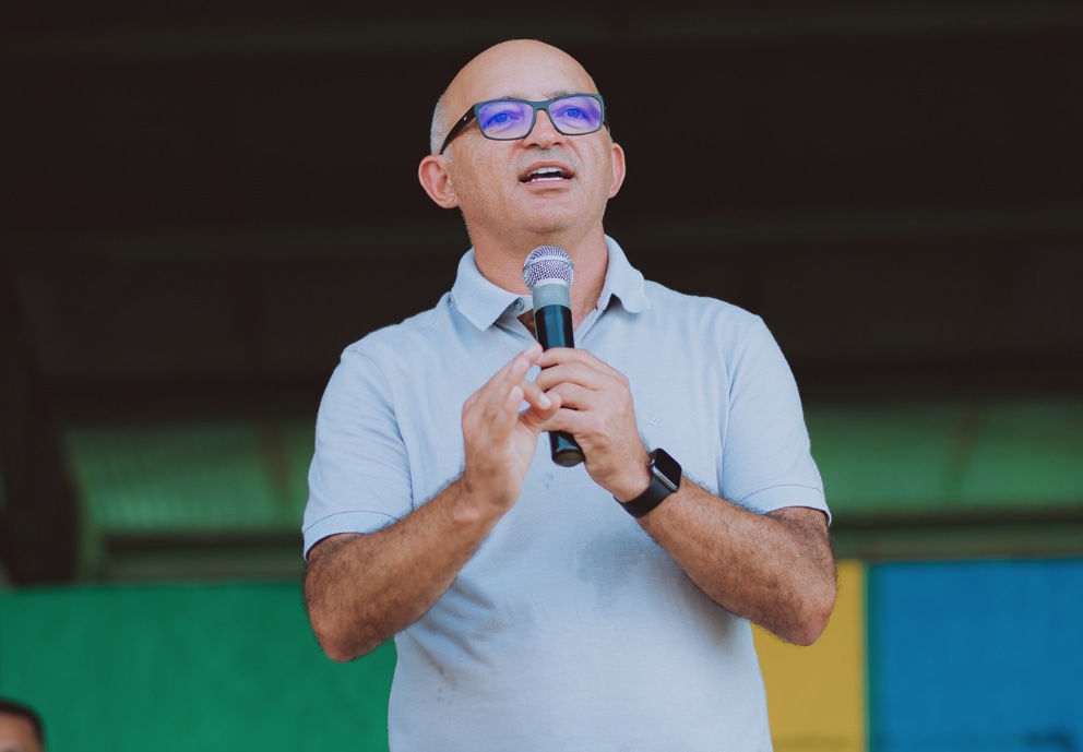 Prefeito contrata empresa por R$ 140,4 mil para realizar show no Amazonas