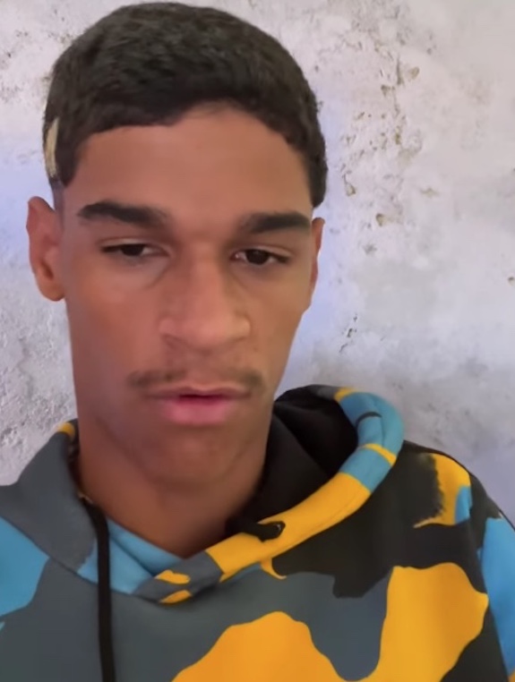 Luva de Pedreiro anuncia fim da carreira: 'decisão minha'