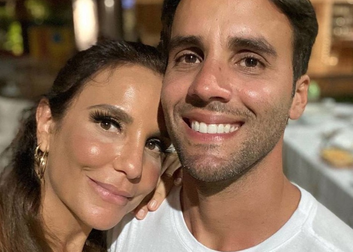 Marido de Ivete Sangalo conta sobre a primeira vez do casal: ‘no sofá’ 