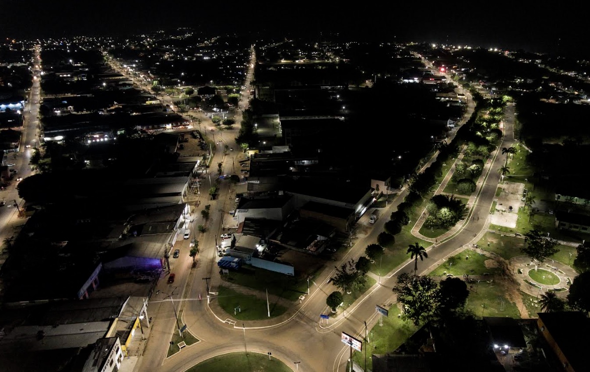 Humaitá tem 4,2 mil lâmpadas trocadas para iluminação de LED