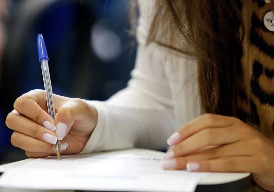 Saiba os cursos que melhor pagam no Brasil; estágio chega a R$ 2 mil