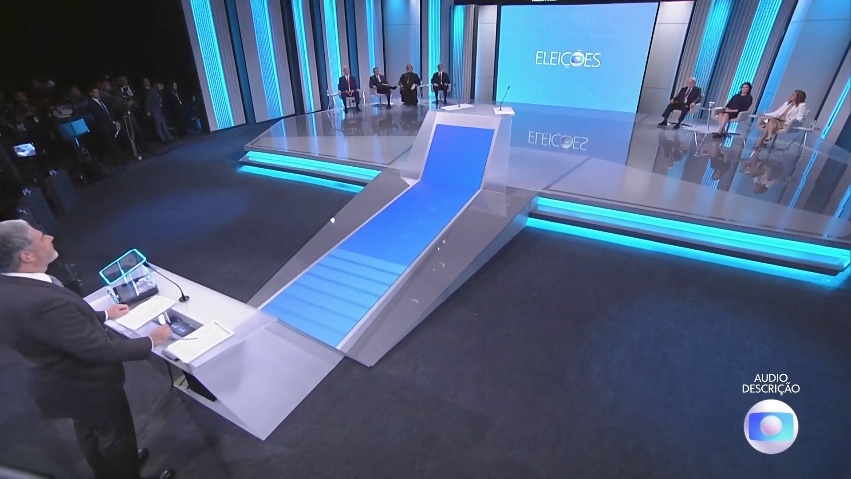 Começa último debate entre candidatos à Presidência da República