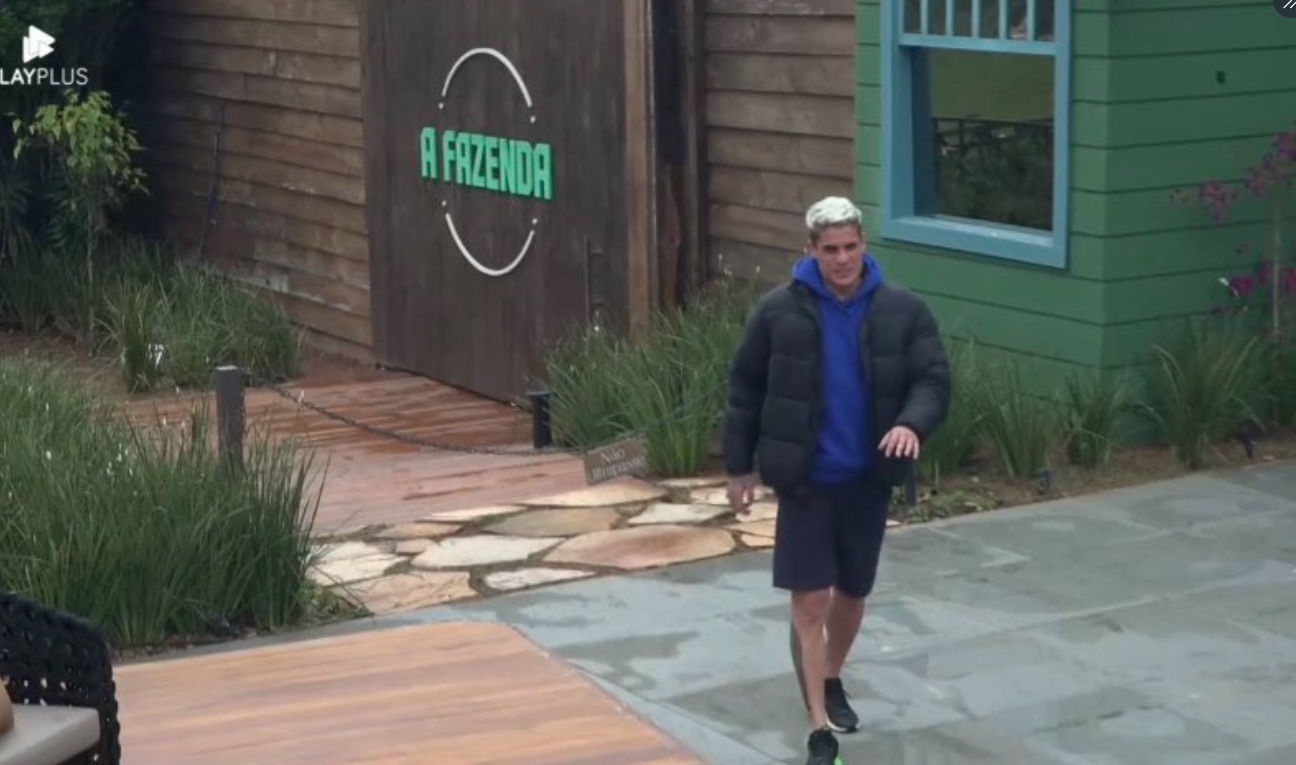 Tiago Ramos volta para A Fazenda após surto e sumiço; entenda o motivo 