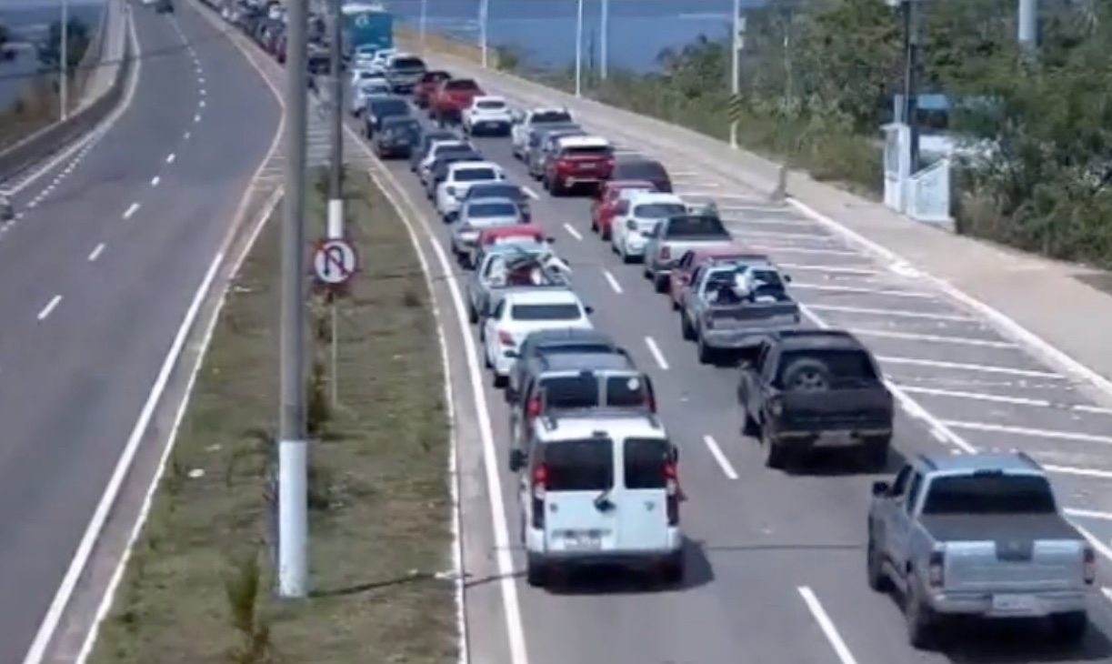 Áreas de Manaus têm forte retenção no trânsito no 1º turno das Eleições