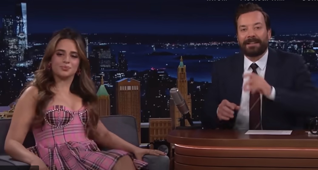 Camila Cabello revela ter visto OVNI no Chile e mostra imagem