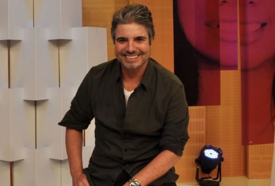 João Kleber choca ao contar seu primeiro cachê pago por Silvio Santos