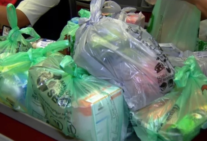 STF aprova lei que proíbe sacolas plásticas em comércios