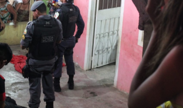 Avó vê neto ser executado com 15 tiros em Manaus