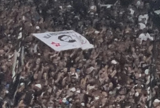 Após bandeira pró-Lula, Gaviões da Fiel declara isenção nas eleições