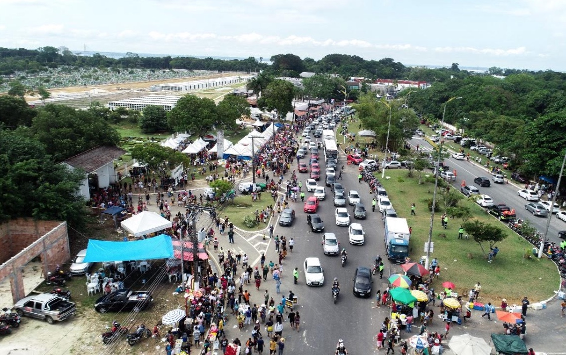 Finados: Linhas de ônibus serão reforçadas em Manaus