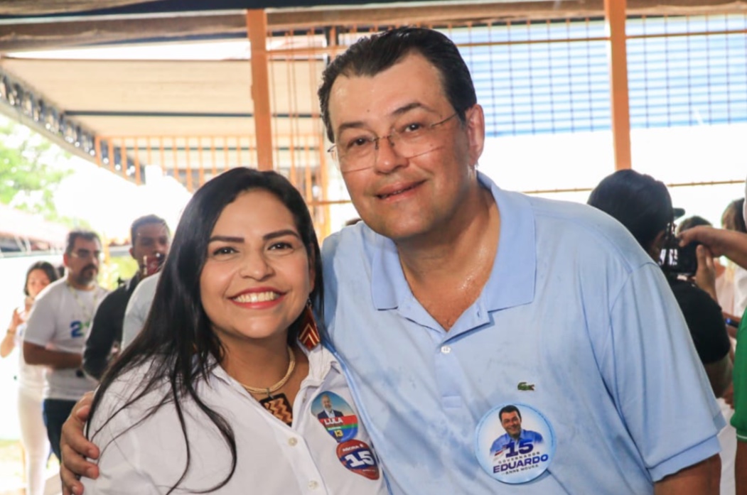 Eduardo Braga cumprimenta Wilson Lima e agradece confiança do povo