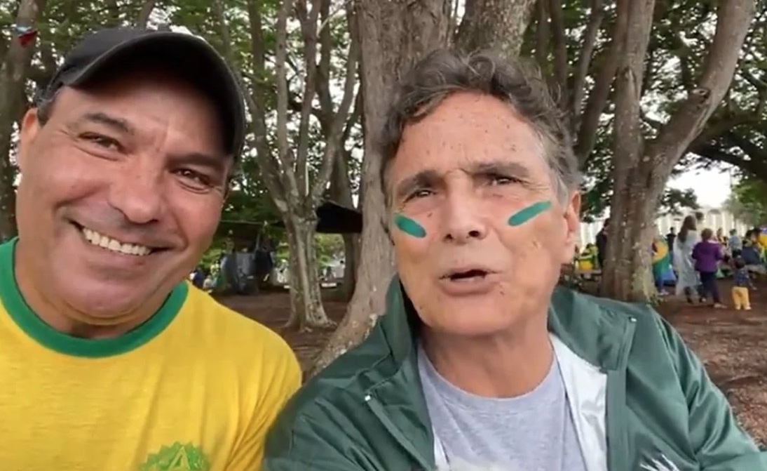 Senador do PT diz que acionará MP após Piquet pedir Lula no cemitério