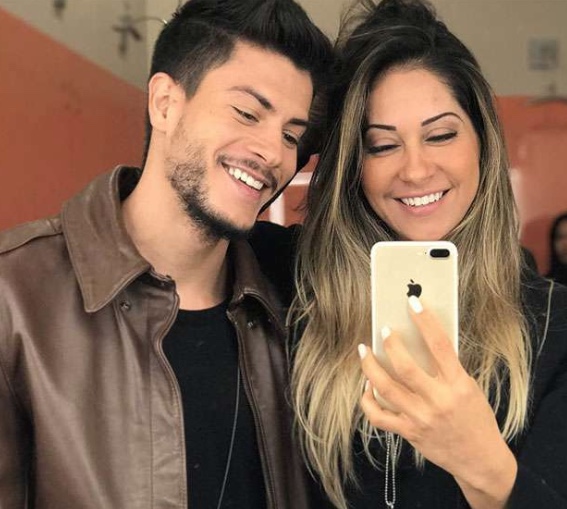 Arthur Aguiar confessa que quer reconquistar Maíra Cardi após separação