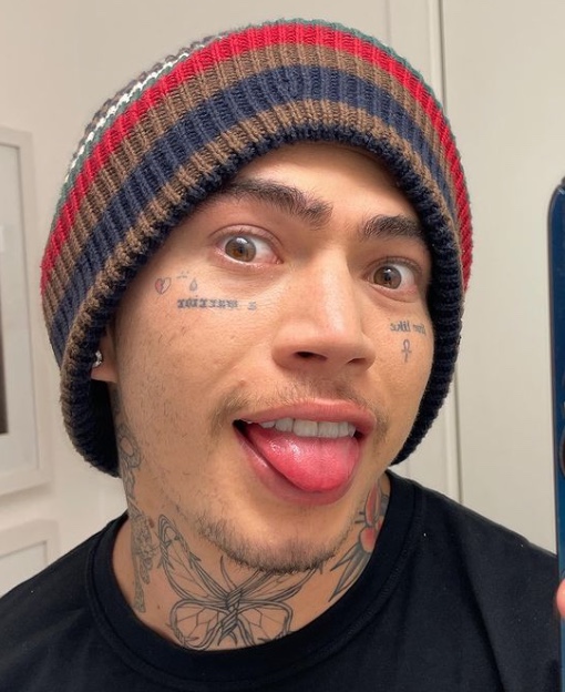 Whindersson Nunes diz ter visto OVNI e mostra vídeo: 'trajetória estranha'