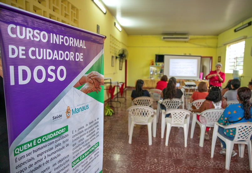 Manaus abre inscrições para curso de ‘Cuidador Informal de Idoso’