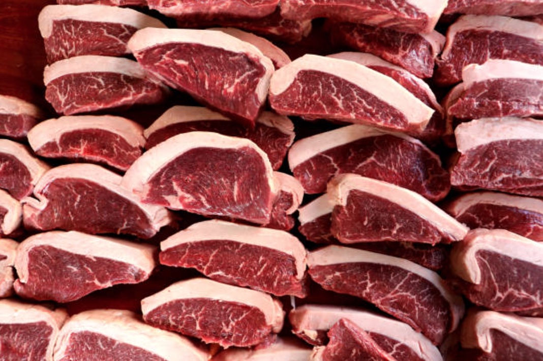 Homem tenta roubar mais de R$ 500 em picanha e é preso em Manaus