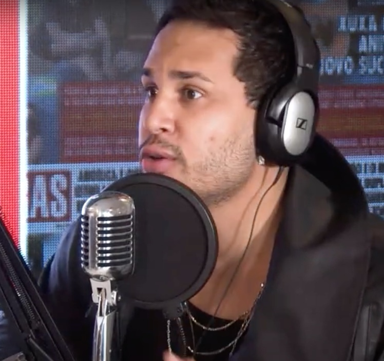 Lucas Guimarães mostra tatuagem íntima que fez para o ex, Carlinhos Maia