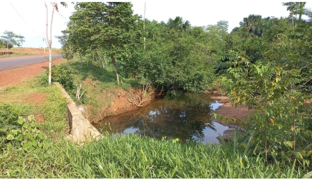 Menino encontrado morto em córrego havia enviado mensagens para os avós