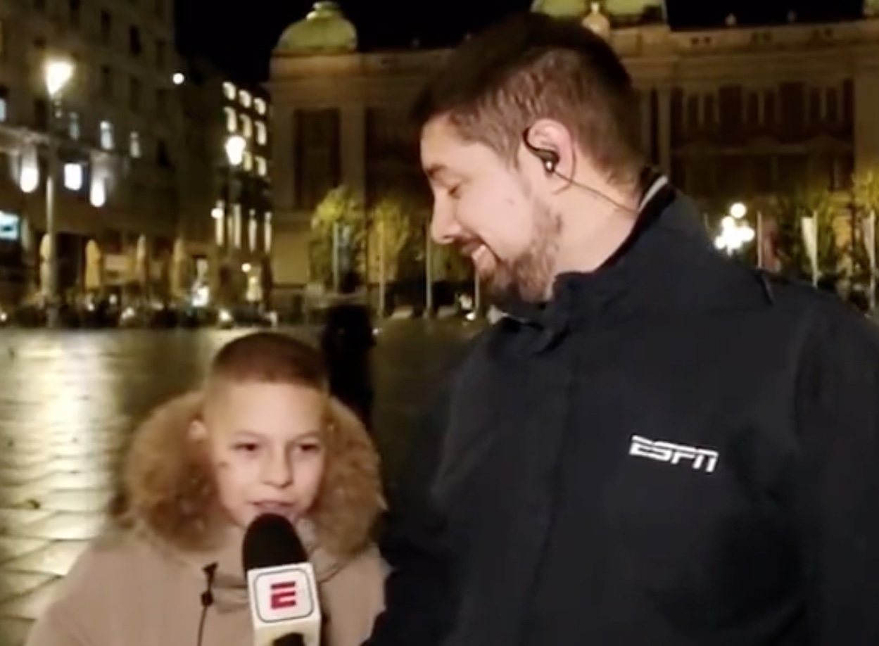 'Neymar vai chorar igual um bebê', aposta torcedor da Sérvia em entrevista