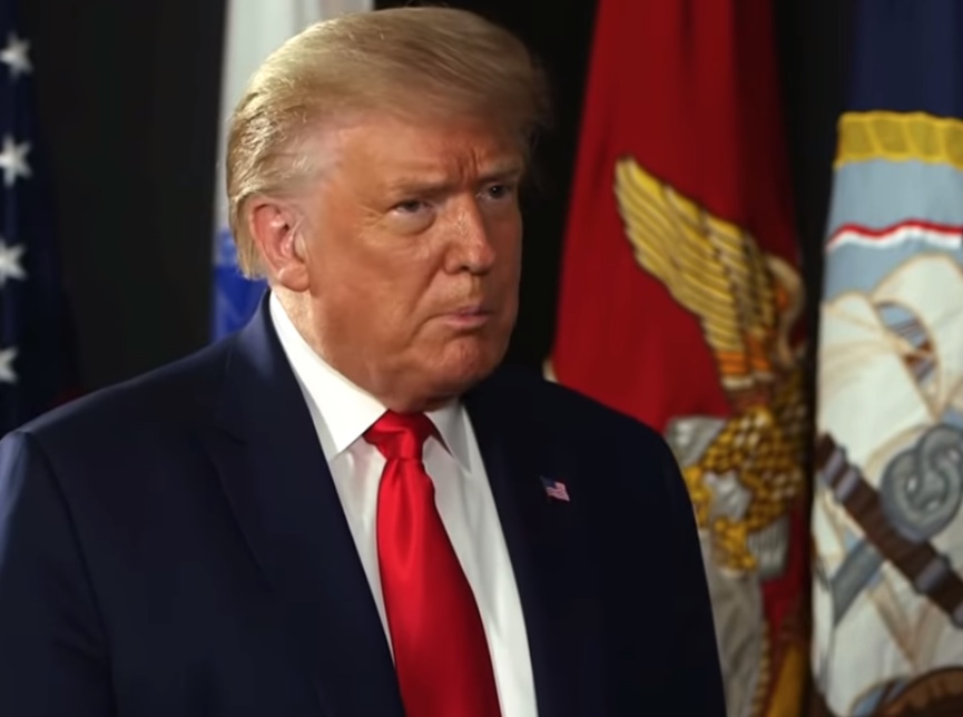 Jantar com supremacista branco aumenta fritura de Trump no Partido Republicano